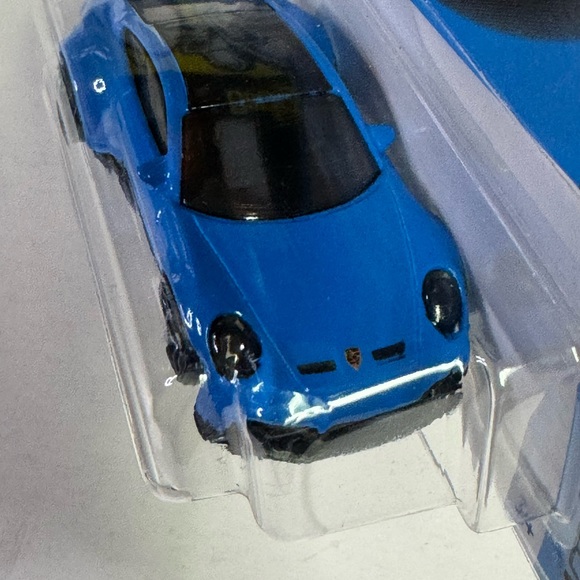 Hot Wheels NEW for 2022 PORSCHE 911 GT3 FACTORY FRESH 10/10 - Picture 6 of 8